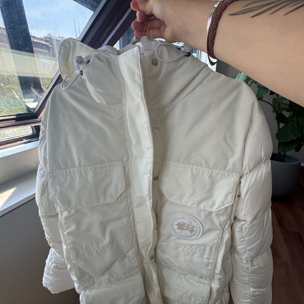 Canada Goose Women's Off-White Puffer Jacket -